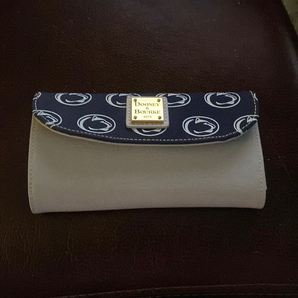 Dooney & Bourke Penn State Wallet